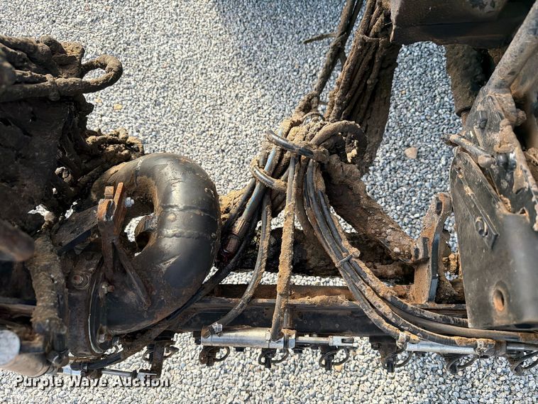 image for item EW7589 2002 GMC C7500 oil distributor truck