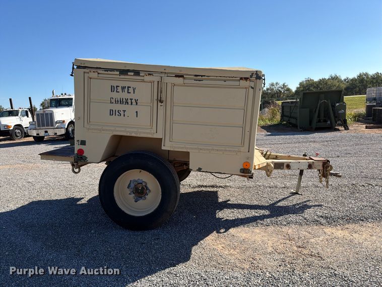 image for item EW7592 Utility trailer