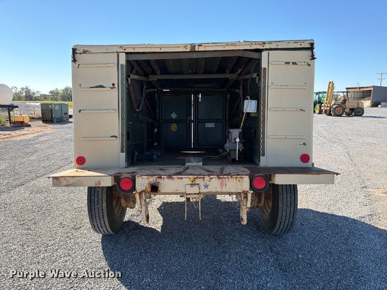 image for item EW7592 Utility trailer