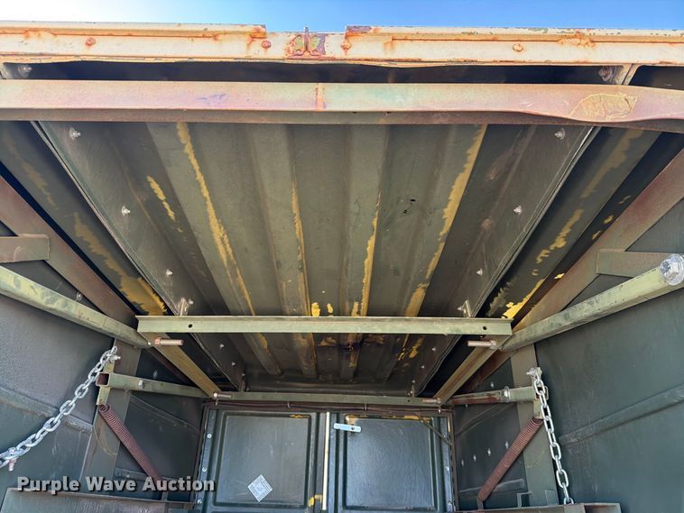 image for item EW7592 Utility trailer