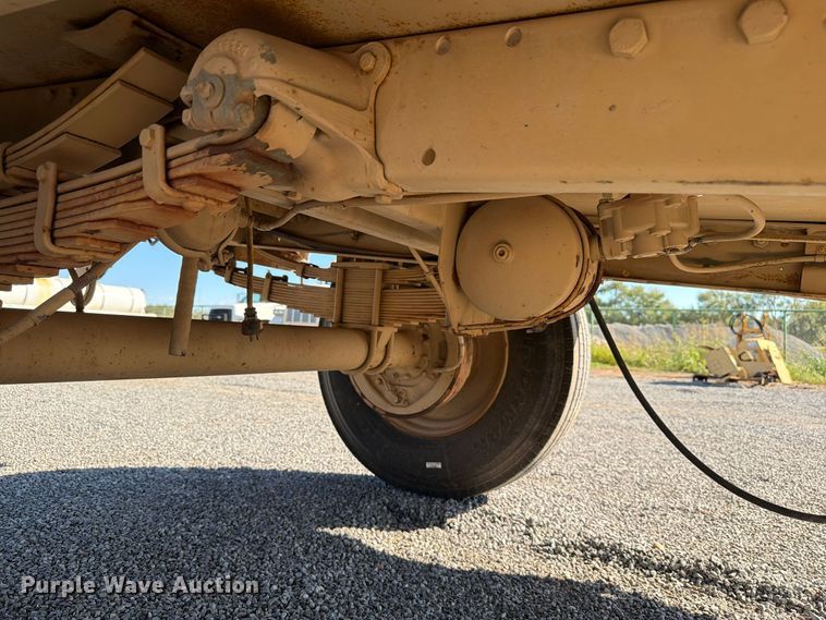 image for item EW7592 Utility trailer