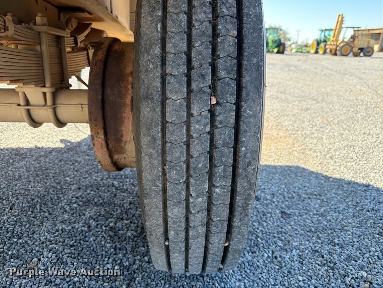image for item EW7592 Utility trailer