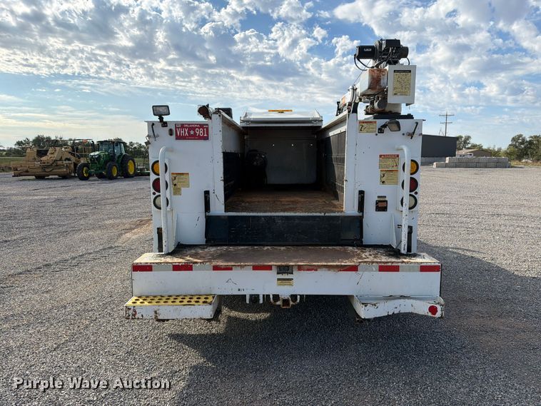image for item EW7593 2015 Ford F550 Super Duty utility / service truck
