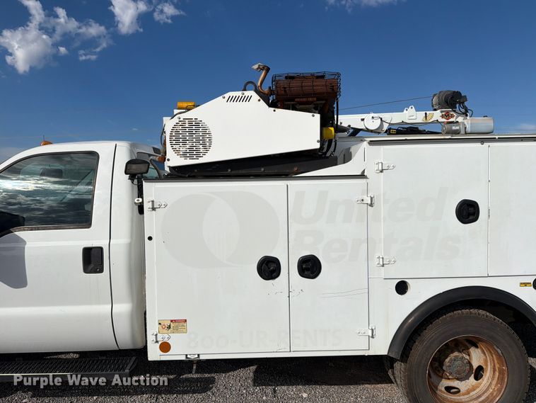 image for item EW7593 2015 Ford F550 Super Duty utility / service truck
