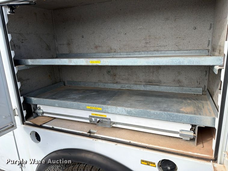 image for item EW7593 2015 Ford F550 Super Duty utility / service truck