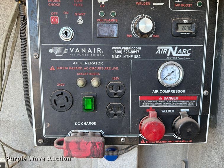 image for item EW7593 2015 Ford F550 Super Duty utility / service truck