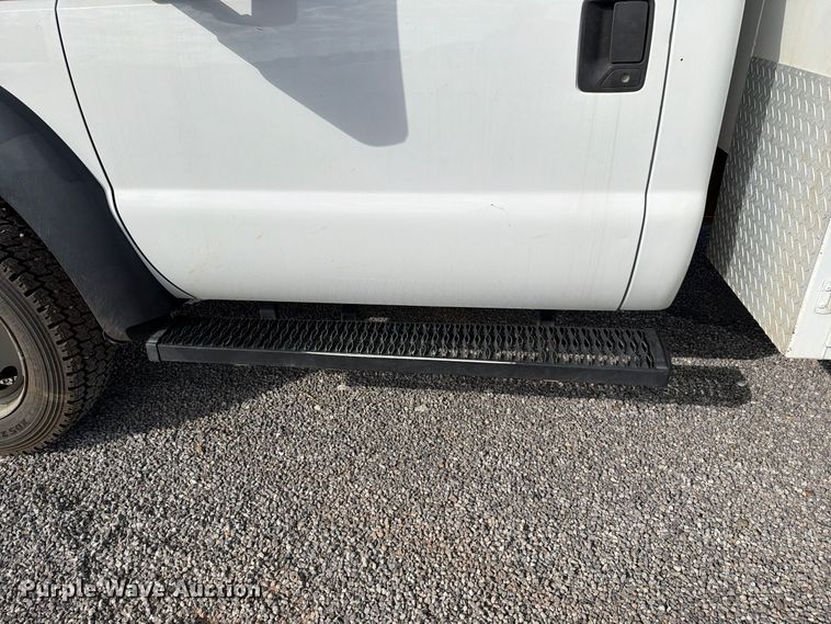 image for item EW7593 2015 Ford F550 Super Duty utility / service truck