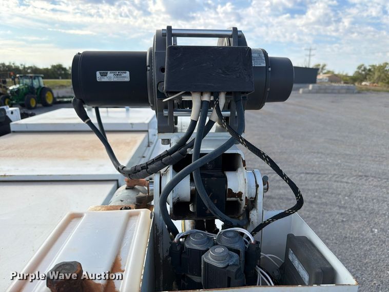 image for item EW7593 2015 Ford F550 Super Duty utility / service truck