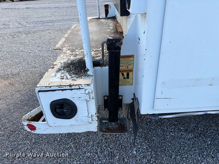 image for item EW7593 2015 Ford F550 Super Duty utility / service truck
