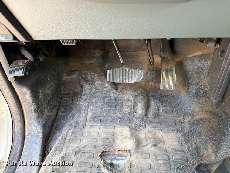 image for item EW7593 2015 Ford F550 Super Duty utility / service truck