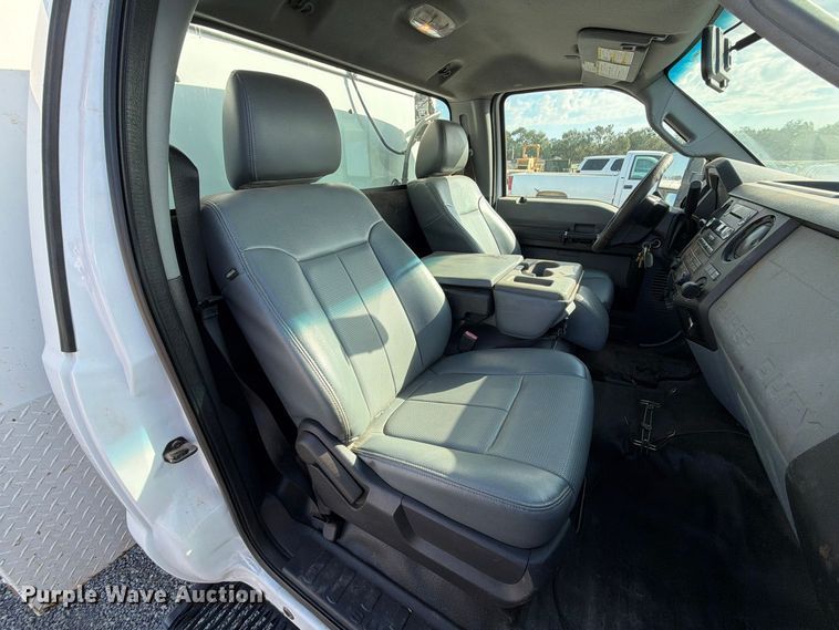 image for item EW7593 2015 Ford F550 Super Duty utility / service truck