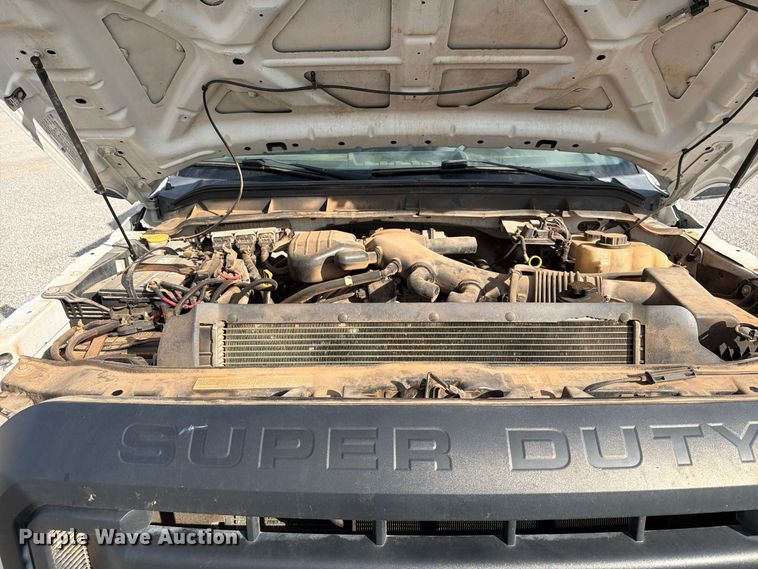 image for item EW7593 2015 Ford F550 Super Duty utility / service truck