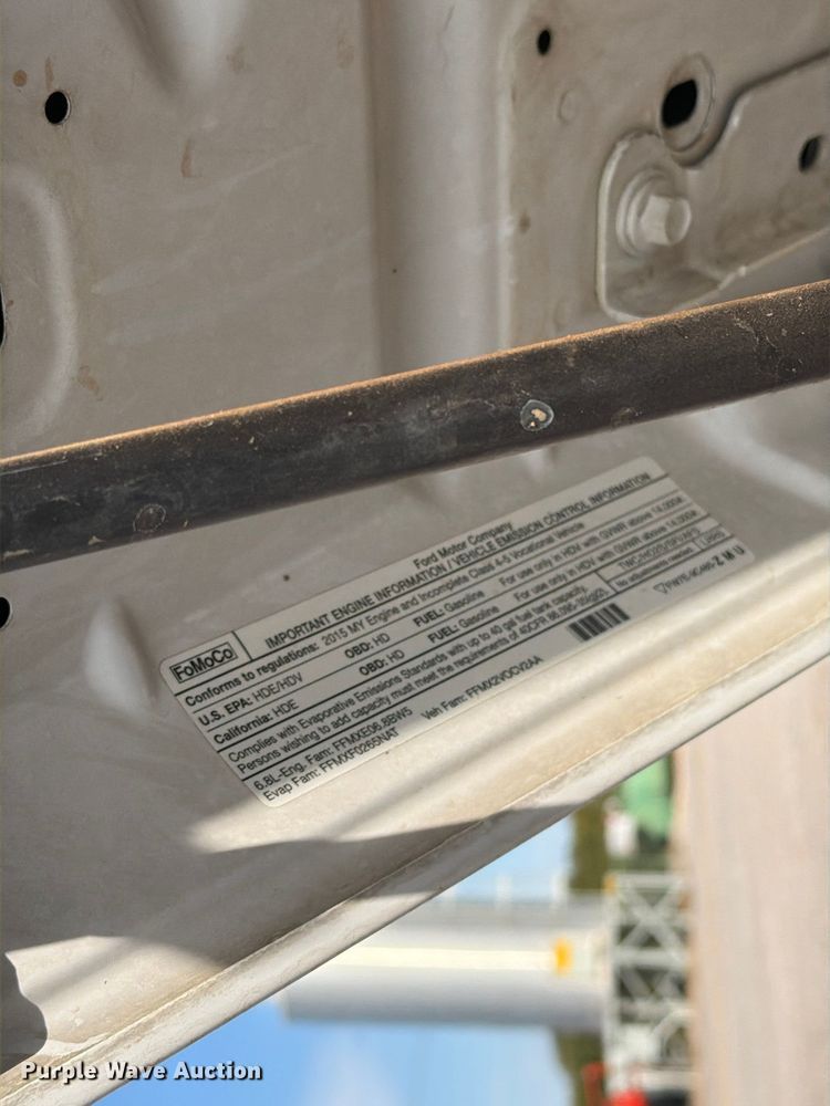 image for item EW7593 2015 Ford F550 Super Duty utility / service truck