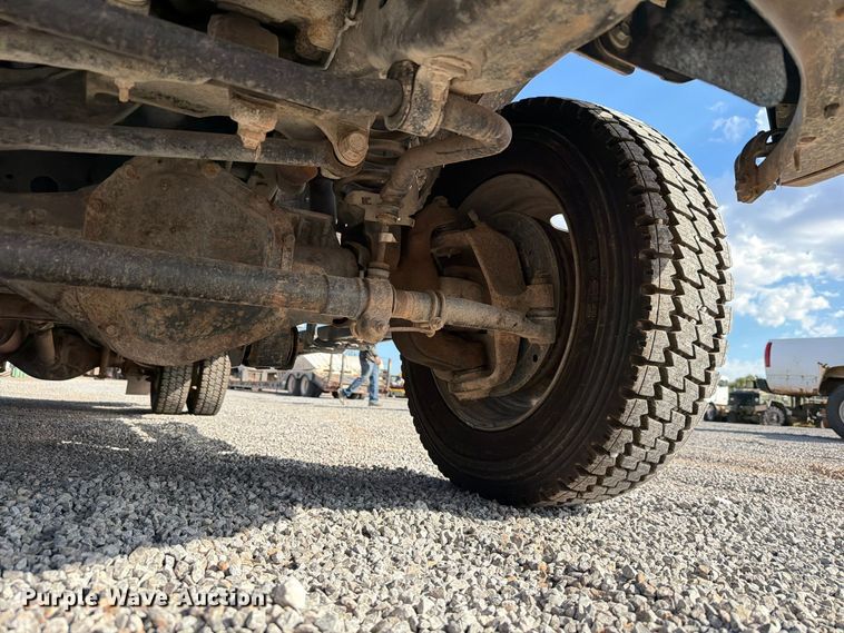 image for item EW7593 2015 Ford F550 Super Duty utility / service truck