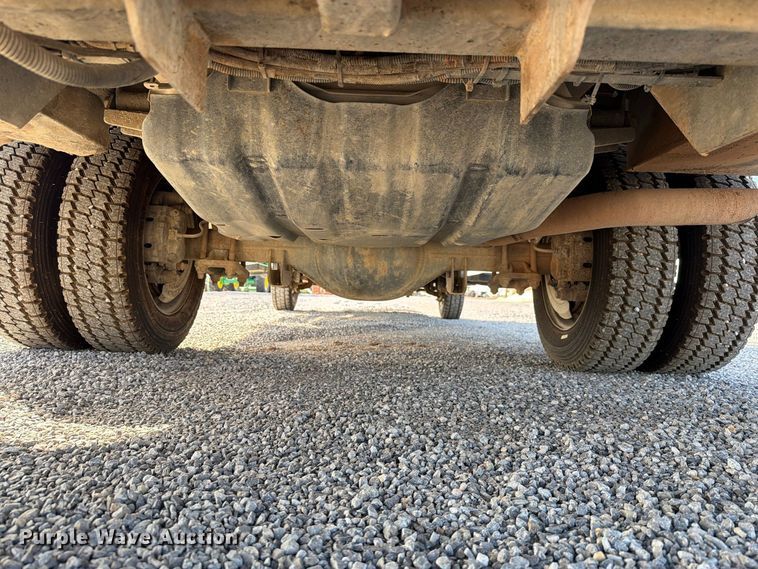 image for item EW7593 2015 Ford F550 Super Duty utility / service truck