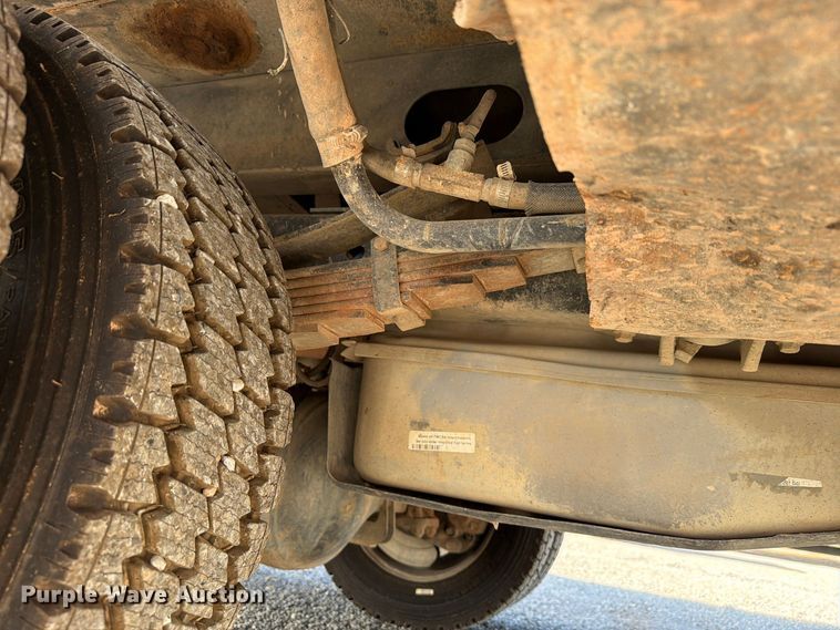 image for item EW7593 2015 Ford F550 Super Duty utility / service truck