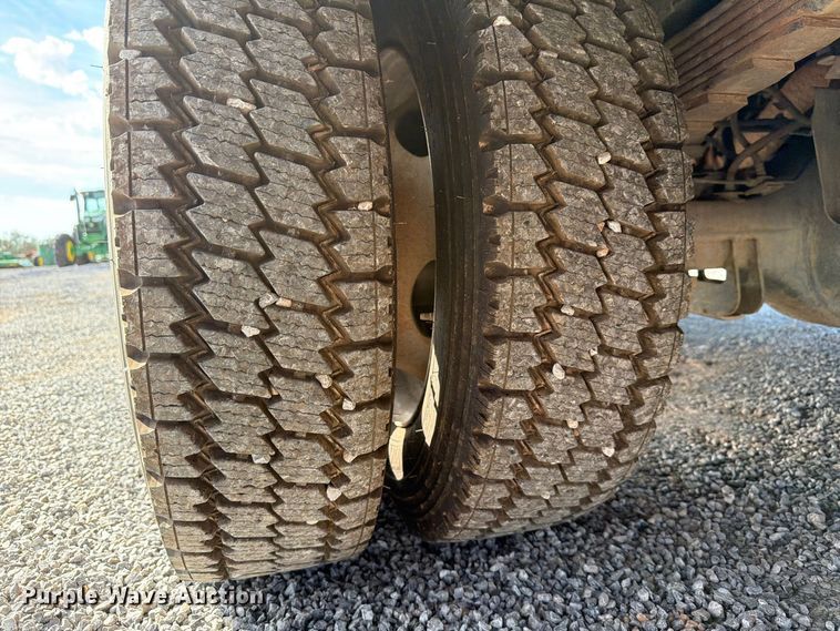 image for item EW7593 2015 Ford F550 Super Duty utility / service truck