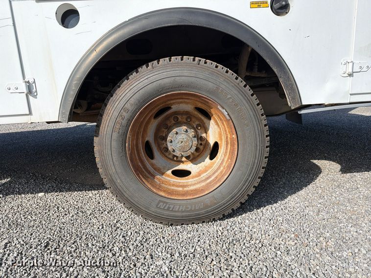 image for item EW7593 2015 Ford F550 Super Duty utility / service truck