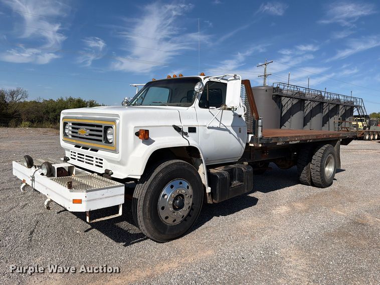 image for item EW7594 1988 Chevrolet C70 flatbed truck
