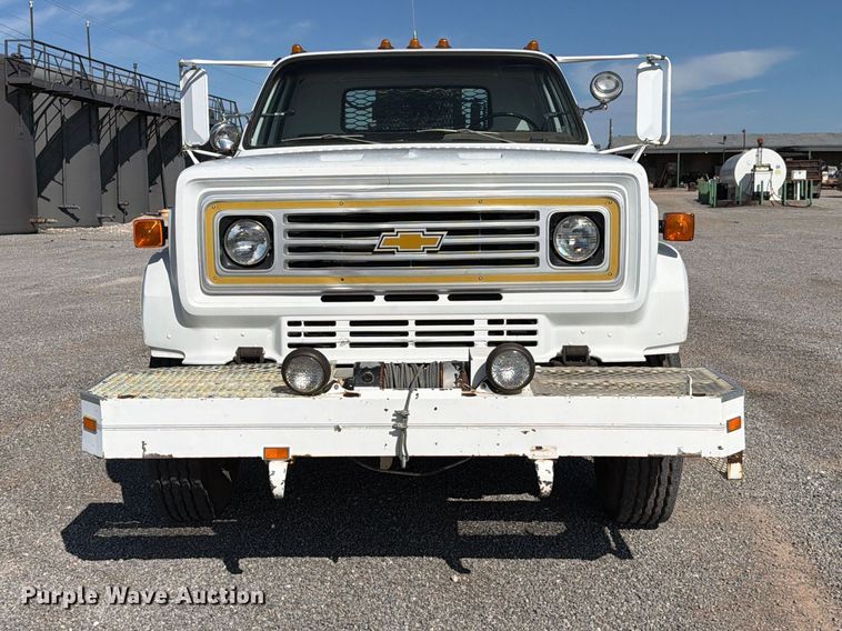 image for item EW7594 1988 Chevrolet C70 flatbed truck