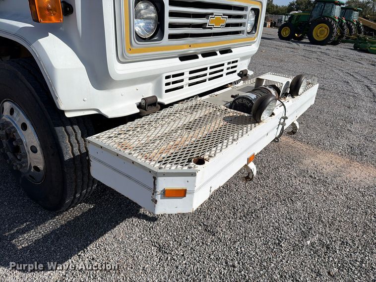 image for item EW7594 1988 Chevrolet C70 flatbed truck