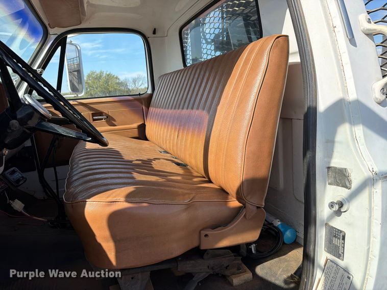 image for item EW7594 1988 Chevrolet C70 flatbed truck