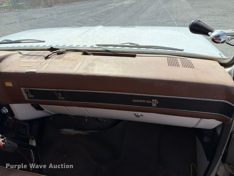 image for item EW7594 1988 Chevrolet C70 flatbed truck
