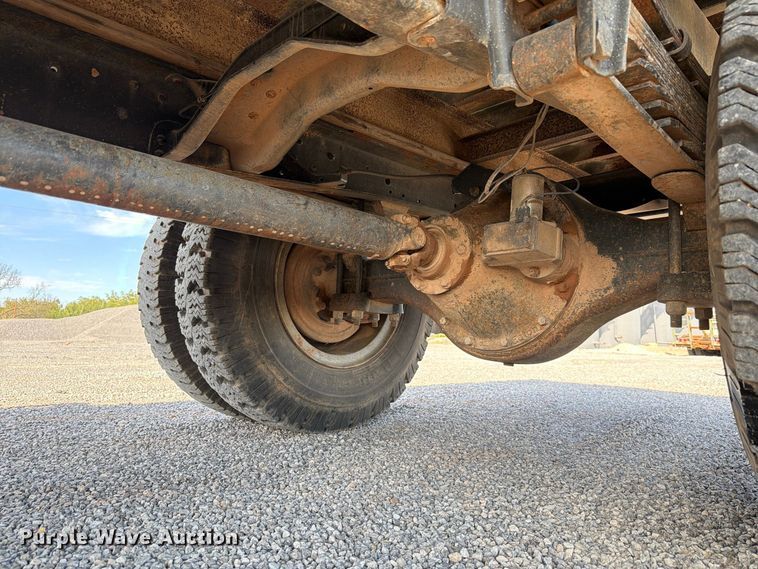 image for item EW7594 1988 Chevrolet C70 flatbed truck