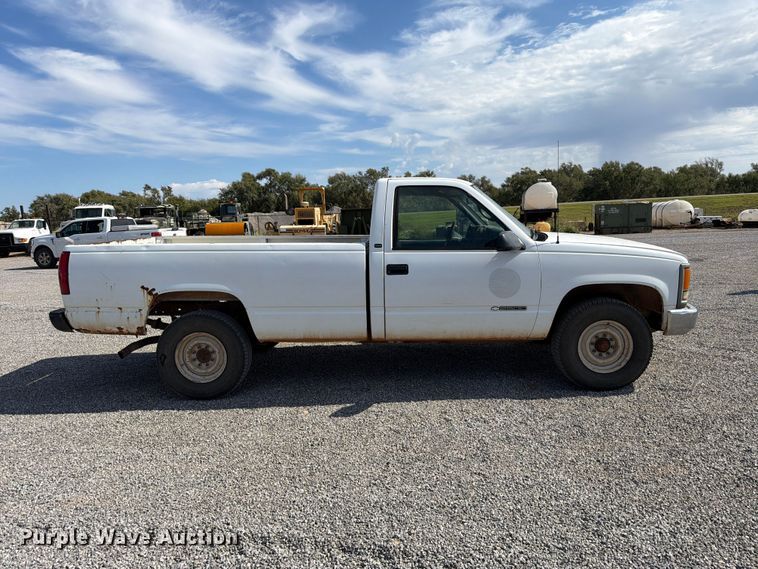 image for item EW7596 1998 Chevrolet C2500 pickup truck