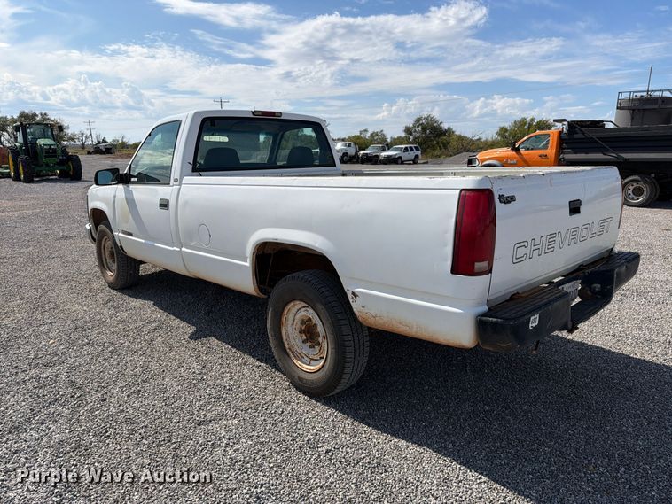 image for item EW7596 1998 Chevrolet C2500 pickup truck