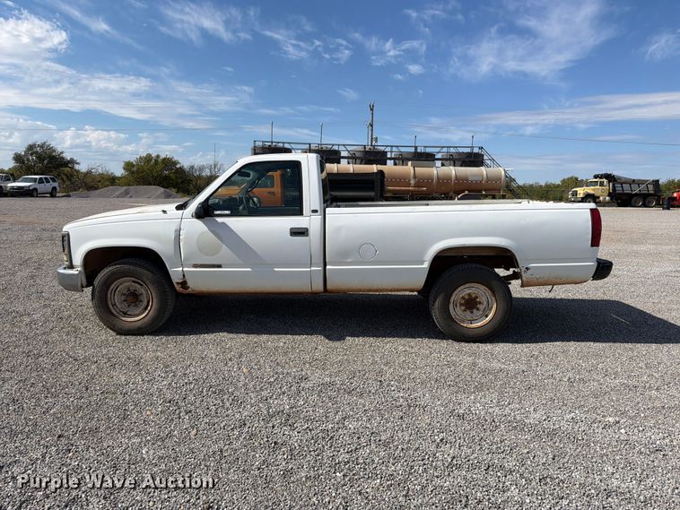 image for item EW7596 1998 Chevrolet C2500 pickup truck