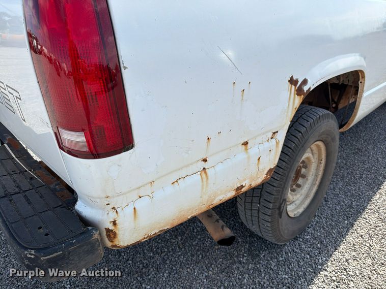 image for item EW7596 1998 Chevrolet C2500 pickup truck