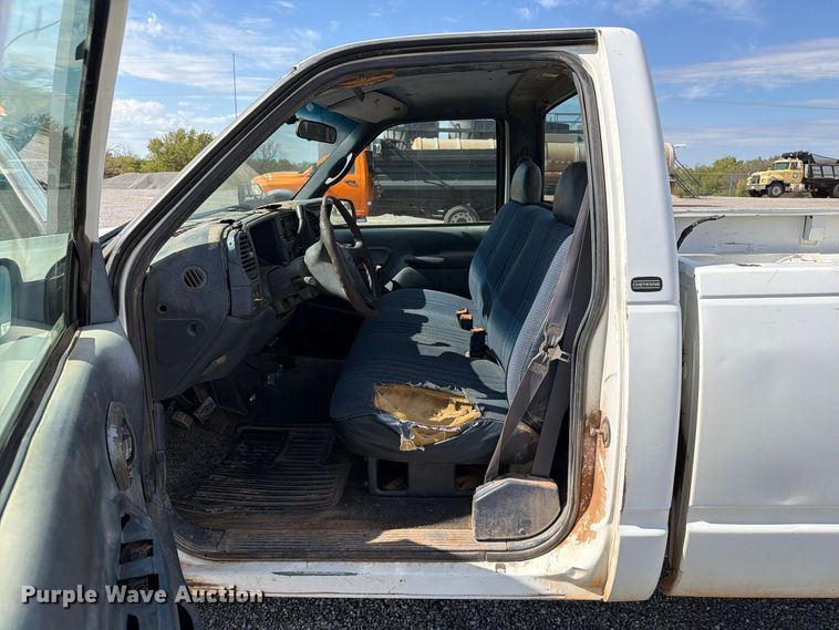 image for item EW7596 1998 Chevrolet C2500 pickup truck