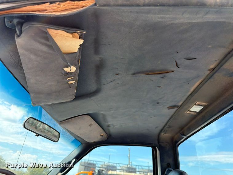 image for item EW7596 1998 Chevrolet C2500 pickup truck