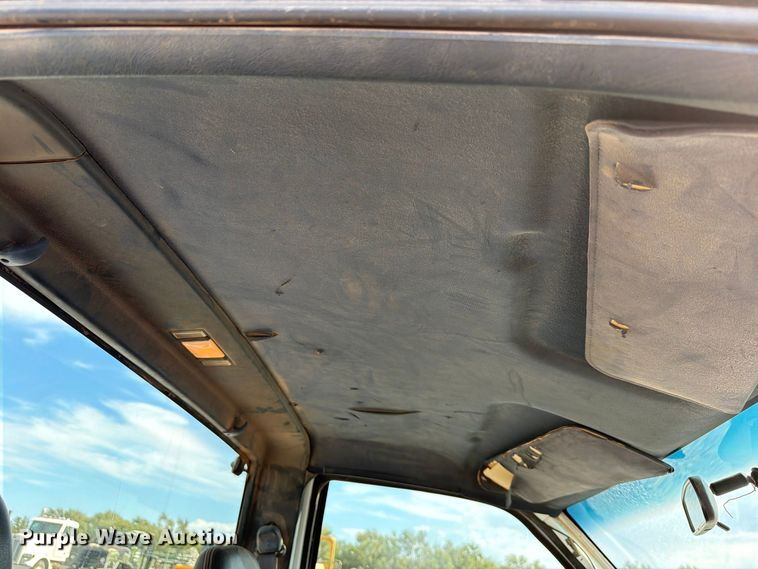 image for item EW7596 1998 Chevrolet C2500 pickup truck