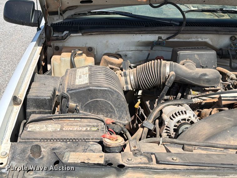 image for item EW7596 1998 Chevrolet C2500 pickup truck