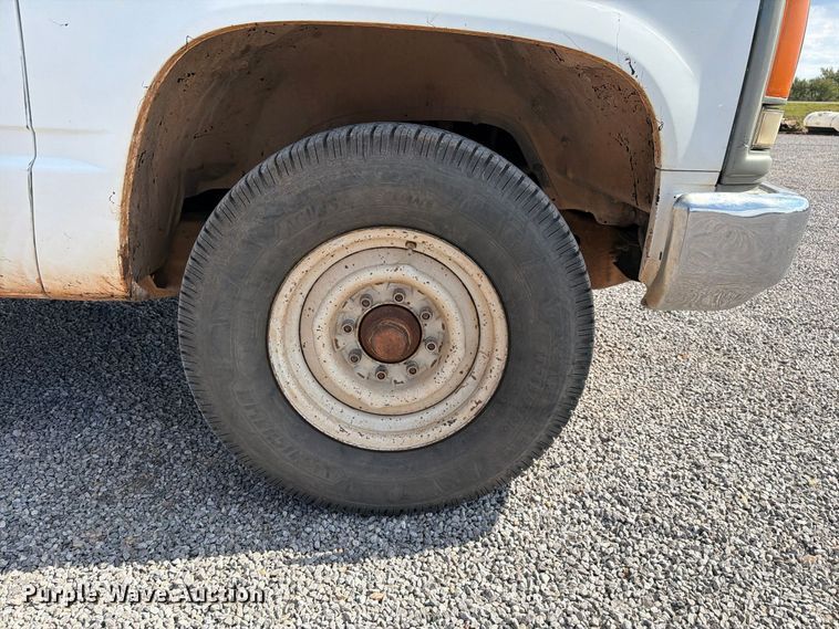 image for item EW7596 1998 Chevrolet C2500 pickup truck
