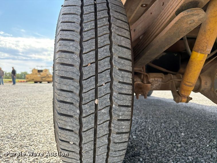 image for item EW7596 1998 Chevrolet C2500 pickup truck
