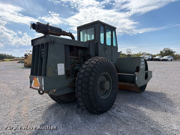 image for item EW7599 RayGo Inc. single drum vibratory roller