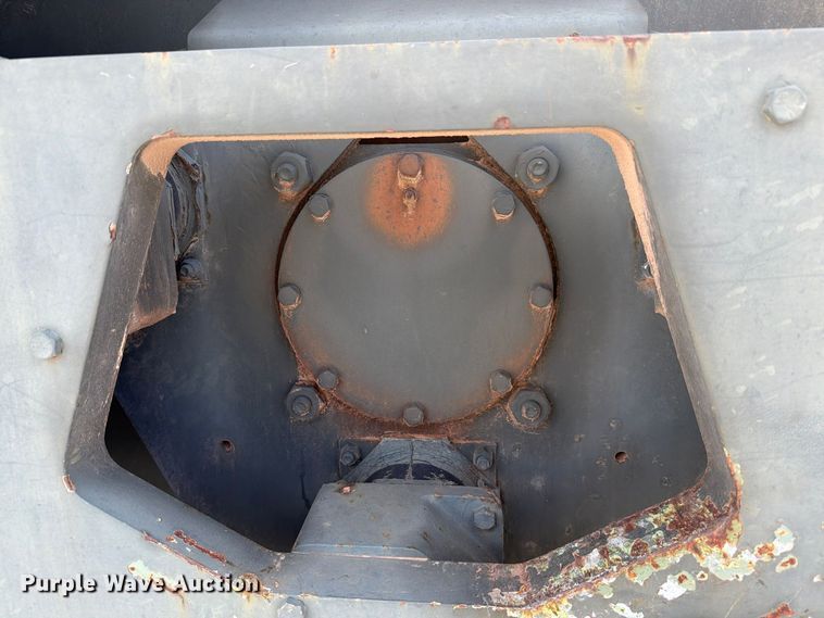 image for item EW7599 RayGo Inc. single drum vibratory roller
