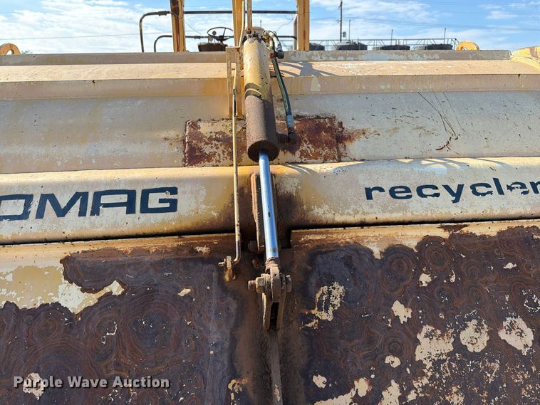 image for item EW7601 1990 Bomag MPH100R soil stabilizer / reclaimer