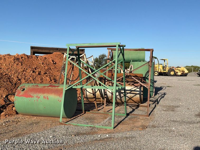 image for item EW7605 (6) tanks
