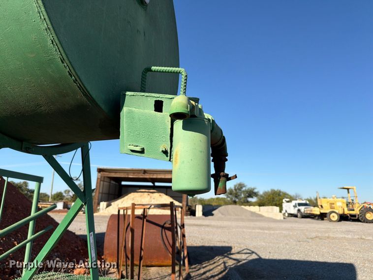 image for item EW7605 (6) tanks