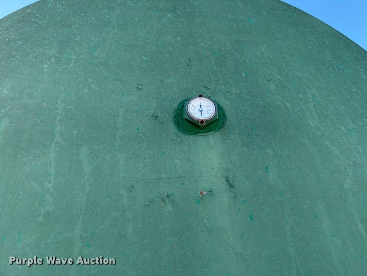 image for item EW7605 (6) tanks