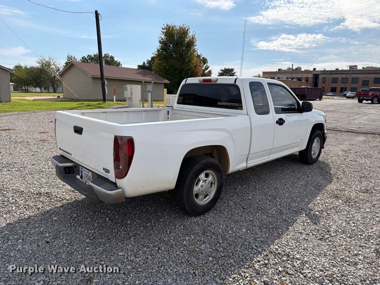 image for item EW7636 2007 Chevrolet Colorado Ext. Cab pickup truck