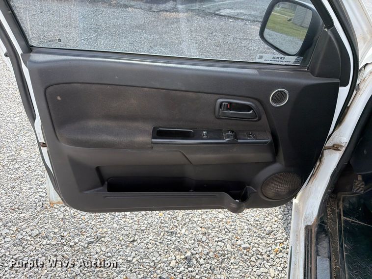 image for item EW7636 2007 Chevrolet Colorado Ext. Cab pickup truck