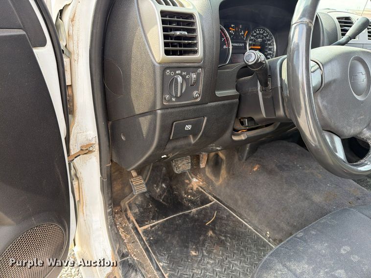 image for item EW7636 2007 Chevrolet Colorado Ext. Cab pickup truck