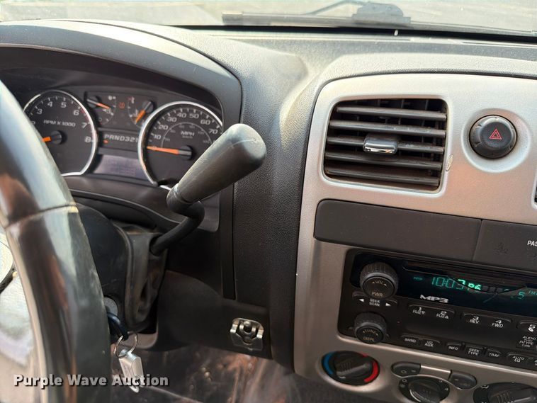 image for item EW7636 2007 Chevrolet Colorado Ext. Cab pickup truck