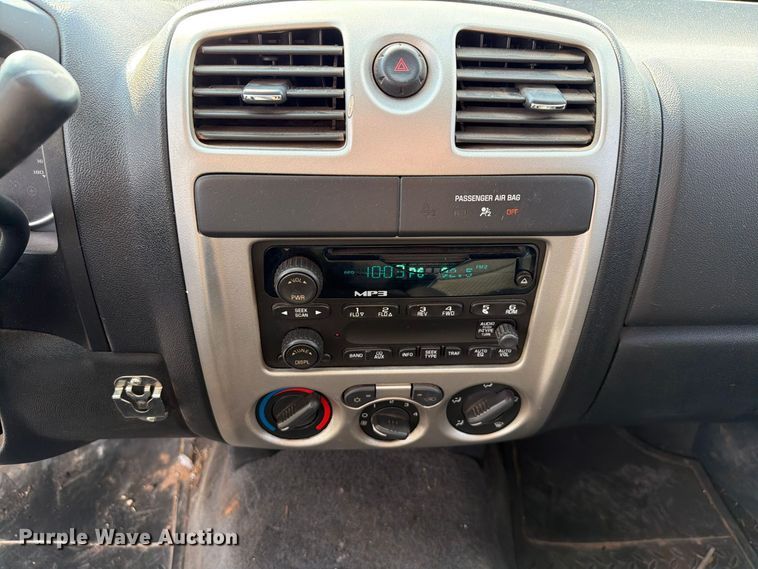 image for item EW7636 2007 Chevrolet Colorado Ext. Cab pickup truck