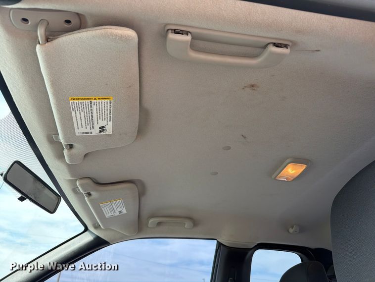 image for item EW7636 2007 Chevrolet Colorado Ext. Cab pickup truck